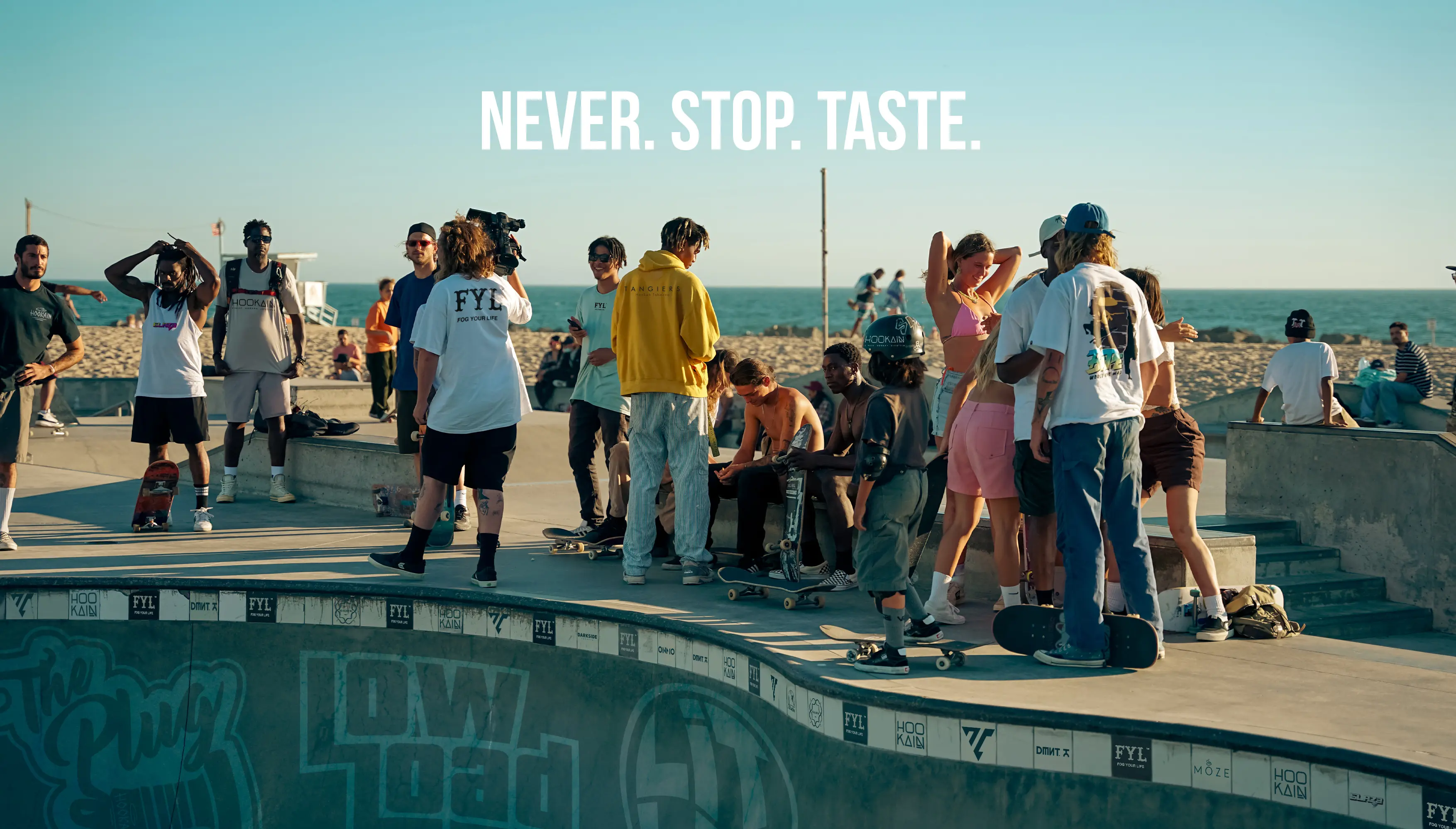 Hookain Onlineshop Startseite - Banner für den Shisha und Vape Shop mit günstigen Preisen